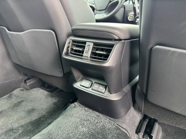 Lexus  ES  第19張相片