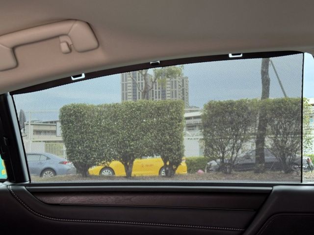 Lexus  ES  第21張相片