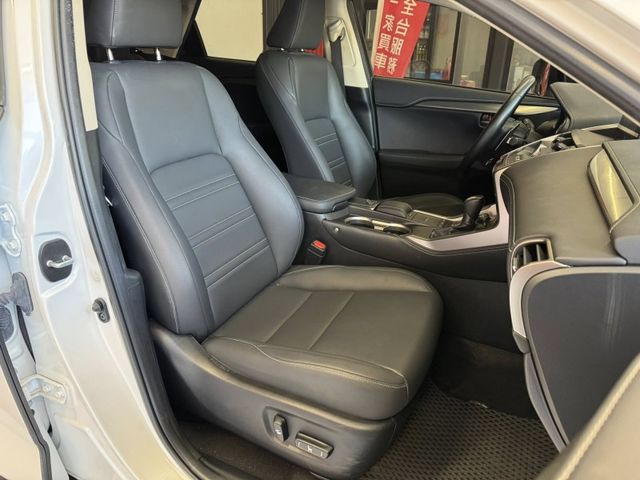 Lexus  NX  第7張相片