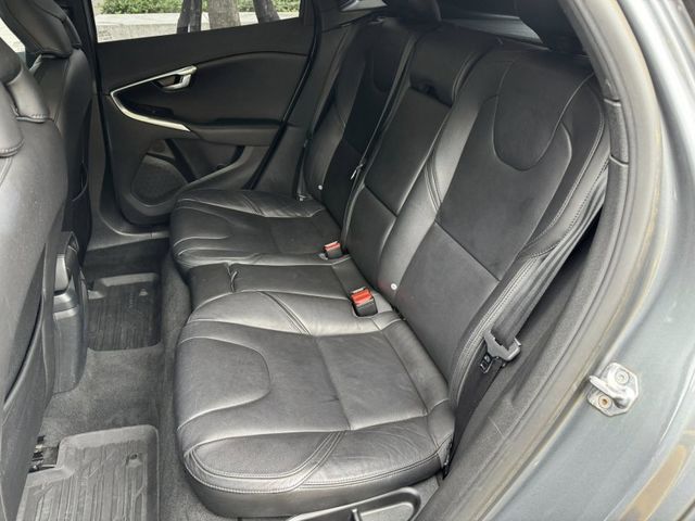 Volvo  V40  第8張相片