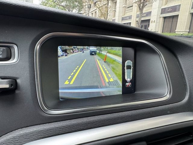 Volvo  V40  第11張相片