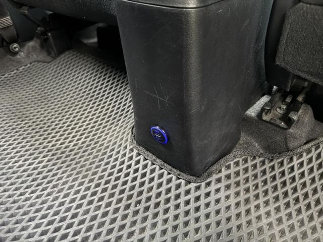 Toyota  Yaris  第16張相片