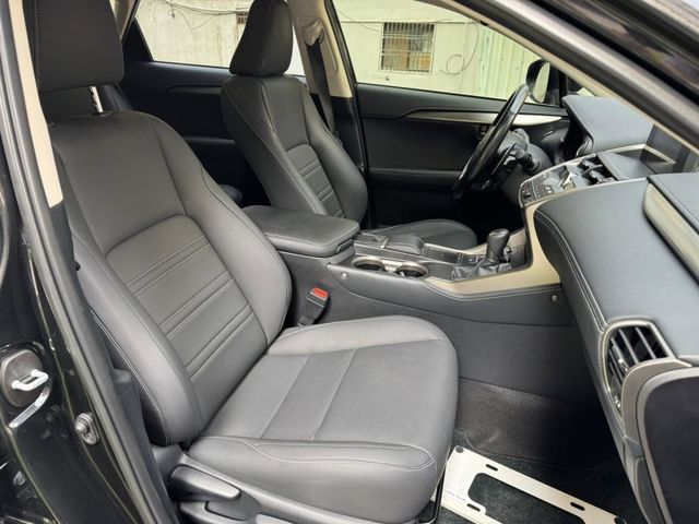 Lexus  NX  第5張相片