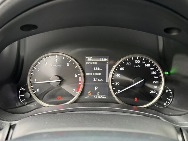 Lexus  NX  第9張相片