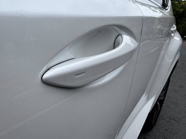 Lexus  NX  第21張相片