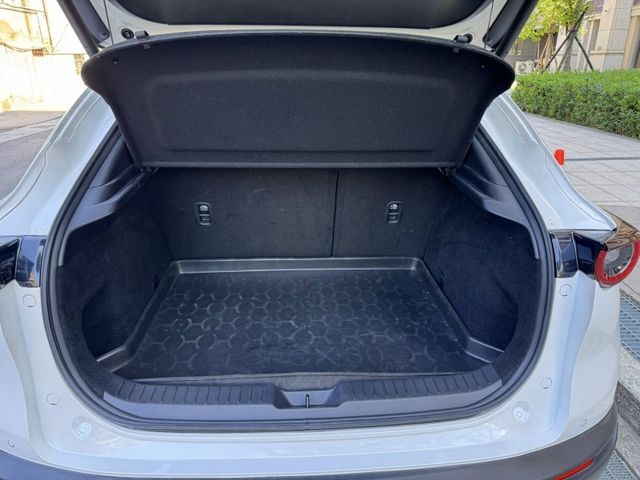 Mazda  CX-30  第20張相片