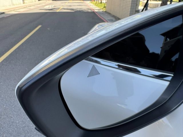 Mazda  CX-30  第22張相片