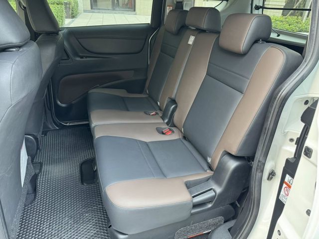 Toyota  SIENTA  第8張相片