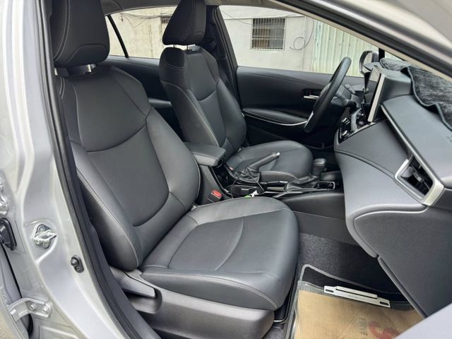 Toyota  Altis  第7張相片
