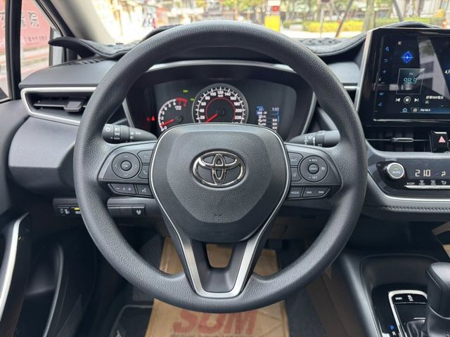 Toyota  Altis  第9張相片