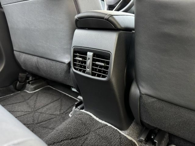 Toyota  Altis  第14張相片