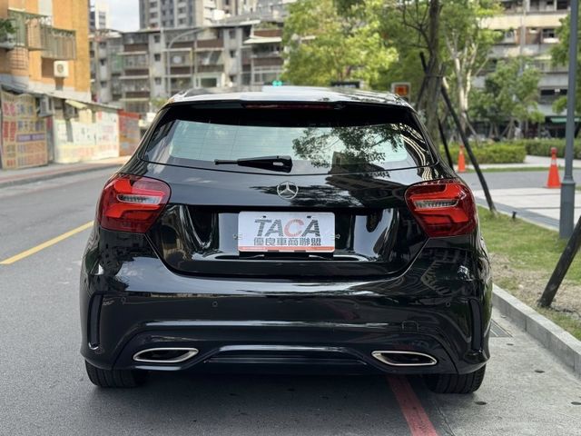 Mercedes-Benz/賓士   A-CLASS  A180 金鑽店~最頂規的A180 AMG版本 前車主非常的顧車 買到賺到 里程履約保  第20張相片
