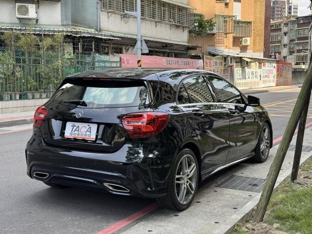 Mercedes-Benz/賓士   A-CLASS  A180 金鑽店~最頂規的A180 AMG版本 前車主非常的顧車 買到賺到 里程履約保  第22張相片