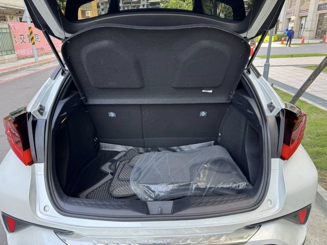 Toyota  C-HR  第20張相片