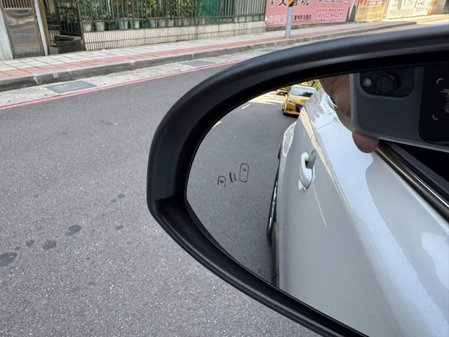 Toyota  C-HR  第21張相片