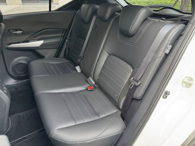Nissan  Kicks 金鑽店~Kicks 大改款 旗艦版1.6 自然進氣 直列4缸 135匹馬力 里程保證3萬多公  第8張相片
