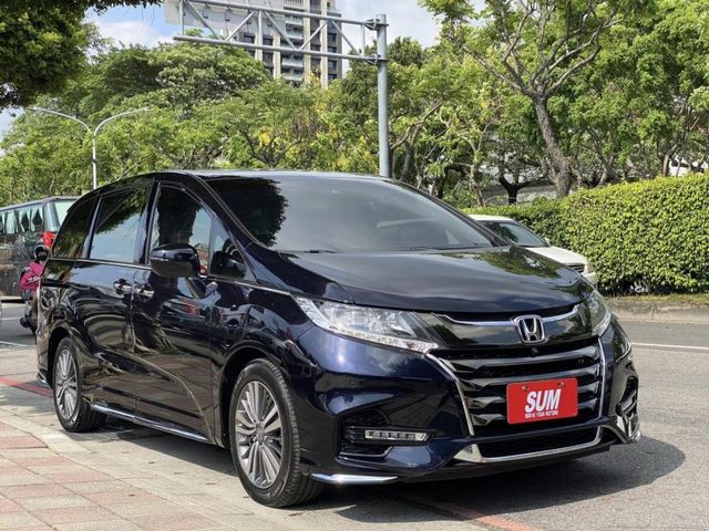 Honda  Odyssey 金鑽店~ODYSSEY大改款2.4七人座APEX旗艦/一手車+保證只跑6萬/ACC跟車＋自動煞停/360  第1張相片