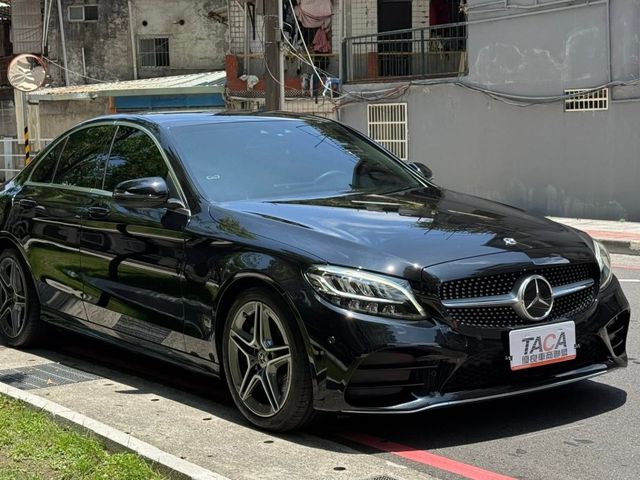 Mercedes-Benz/賓士   C-CLASS  C200 金鑽店~總代理C200AMG進化版1.5 油電混合 渦輪增壓 184匹馬力 AMG-line改裝C43空力套件 數位儀錶23P 稀少物件錯過  第1張相片