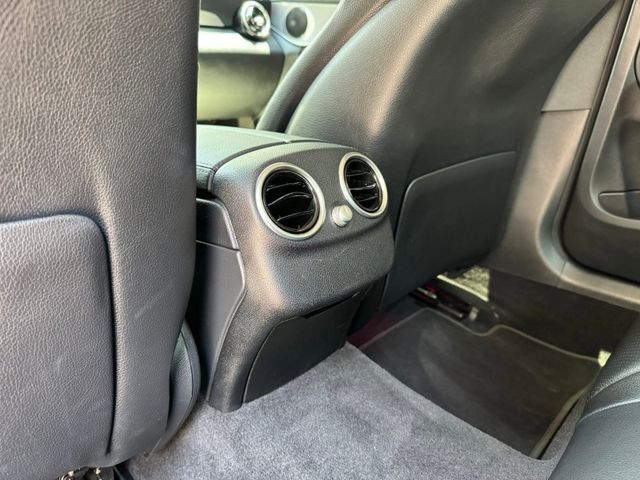 Mercedes-Benz/賓士   C-CLASS  C200 金鑽店~總代理C200AMG進化版1.5 油電混合 渦輪增壓 184匹馬力 AMG-line改裝C43空力套件 數位儀錶23P 稀少物件錯過  第17張相片