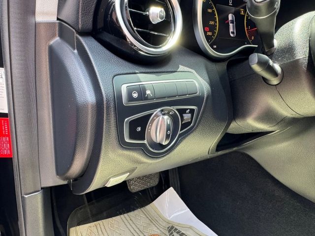 Mercedes-Benz/賓士   C-CLASS  C200 金鑽店~總代理C200AMG進化版1.5 油電混合 渦輪增壓 184匹馬力 AMG-line改裝C43空力套件 數位儀錶23P 稀少物件錯過  第18張相片
