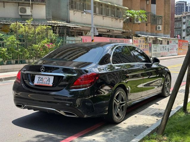 Mercedes-Benz/賓士   C-CLASS  C200 金鑽店~總代理C200AMG進化版1.5 油電混合 渦輪增壓 184匹馬力 AMG-line改裝C43空力套件 數位儀錶23P 稀少物件錯過  第26張相片