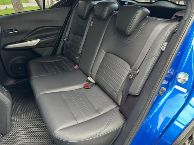 Nissan  Kicks 金鑽店~ Kicks 1.6旗艦限量款潮流版特仕車（有錢也買不到新車限量），內有NSE車艙寧靜工程:車室隔音強化+「JBL喇叭連動」搭配「JBL 聲動揚聲  第6張相片