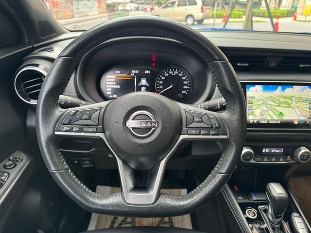 Nissan  Kicks 金鑽店~ Kicks 1.6旗艦限量款潮流版特仕車（有錢也買不到新車限量），內有NSE車艙寧靜工程:車室隔音強化+「JBL喇叭連動」搭配「JBL 聲動揚聲  第9張相片