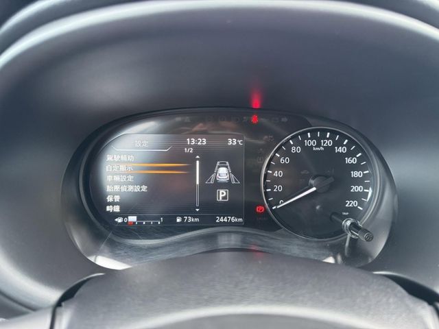 Nissan  Kicks 金鑽店~Kicks 1.6旗艦版 里程履約保證只跑2萬多公里 第三方認證車 車況超  第11張相片