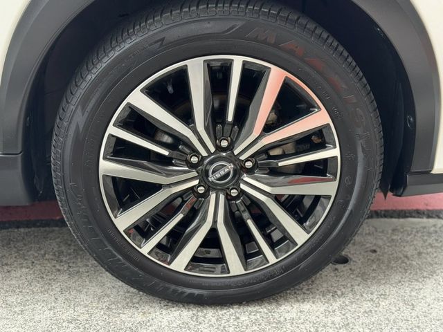 Nissan  Kicks 金鑽店~Kicks 1.6旗艦版 里程履約保證只跑2萬多公里 第三方認證車 車況超  第19張相片