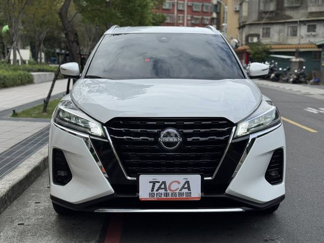 Nissan  Kicks 金鑽店~Kicks 1.6旗艦版 里程履約保證只跑2萬多公里 第三方認證車 車況超  第20張相片
