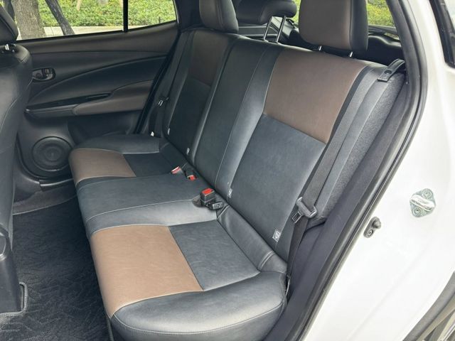 Toyota  YARIS CROSS 金鑽店~YARIS CROSS 1.5 白 省油掀背小車 CVT 7速手自排 107匹馬力  第6張相片