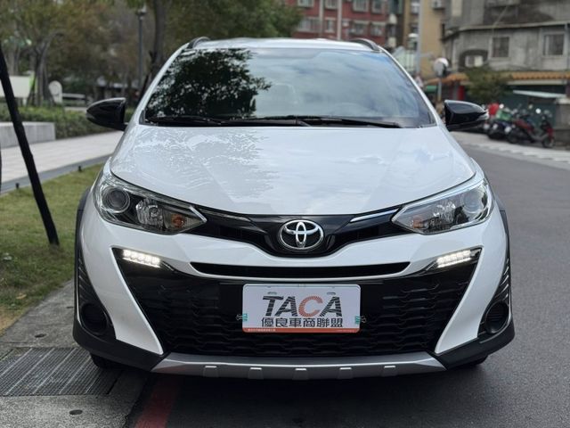 Toyota  YARIS CROSS 金鑽店~YARIS CROSS 1.5 白 省油掀背小車 CVT 7速手自排 107匹馬力  第18張相片