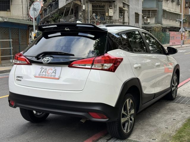 Toyota  YARIS CROSS 金鑽店~YARIS CROSS 1.5 白 省油掀背小車 CVT 7速手自排 107匹馬力  第21張相片