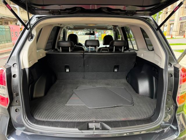 Subaru  Forester  第17張相片