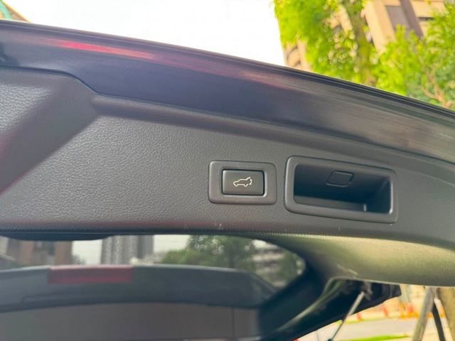 Subaru  Forester  第18張相片