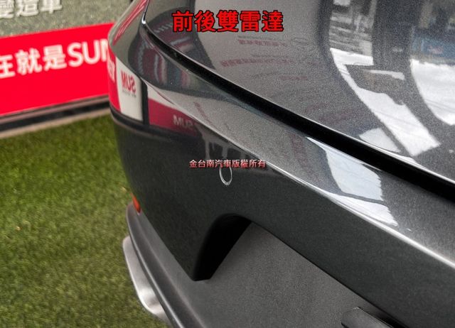 永業總代理／里程擔保／鋁圈選配彩徽／電動尾門／電動座椅／倒車顯影／車道偏移／定速／麂皮座椅／換檔撥片／雙區恆溫【認證車】  第7張相片