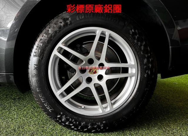 永業總代理／里程擔保／鋁圈選配彩徽／電動尾門／電動座椅／倒車顯影／車道偏移／定速／麂皮座椅／換檔撥片／雙區恆溫【認證車】  第8張相片