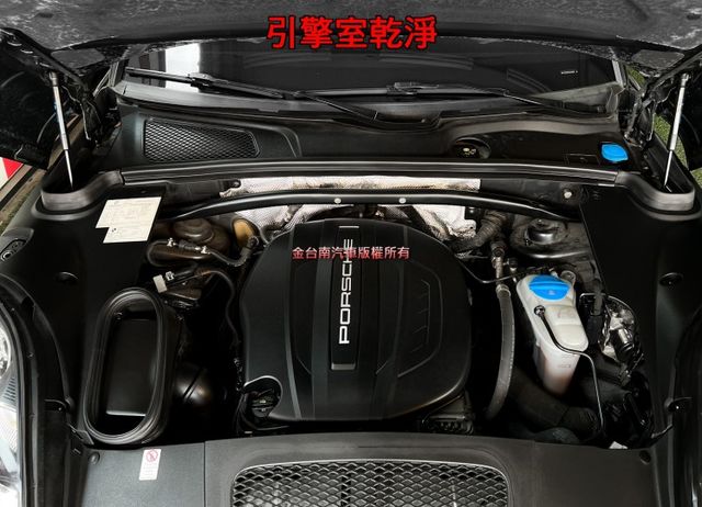 永業總代理／里程擔保／鋁圈選配彩徽／電動尾門／電動座椅／倒車顯影／車道偏移／定速／麂皮座椅／換檔撥片／雙區恆溫【認證車】  第19張相片