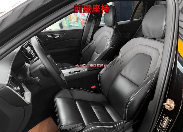 新款B5 R-DESIGN AWD輕油電【新車價229萬】全景天窗／電動尾門／環景／抬頭顯示／自動停車／ACC【認證車】  第10張相片