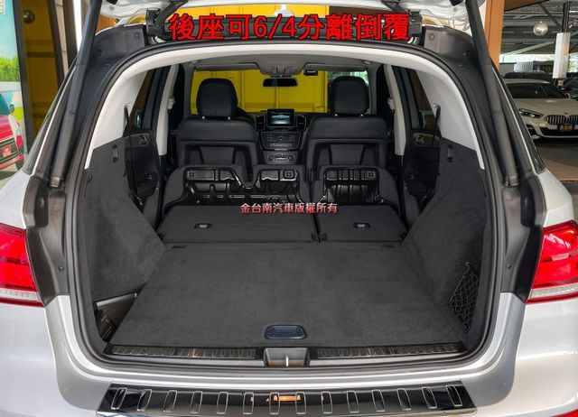 總代理【4MATIC】跑少里程擔保【原廠保養】電尾門／自動停車／煞停輔助／雙電動椅／定速／快撥／CARPLAY【認證車】  第18張相片