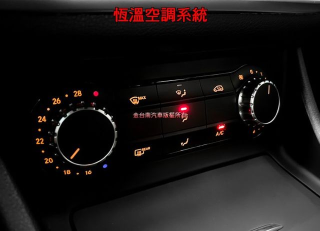 【全車原鈑件】里程擔保／雙記憶跑車椅／HID頭燈／LED尾燈／換檔撥片／定速／自動停車／​防撞輔助／藍牙系統／胎壓偵測  第16張相片