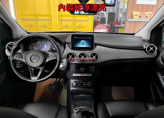 【全車原鈑件】跑少里程擔保／記憶座椅／定速／換檔撥片／藍牙系統／煞停輔助／自動停車／雙區恆溫／LED頭尾燈／免鑰匙啟閉  第7張相片