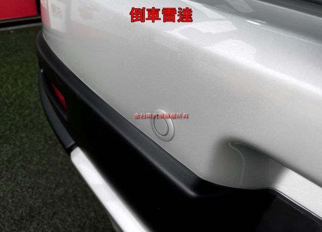 行家皮椅版【原廠保養】【全車原鈑件】里程擔保／晴雨窗／倒車雷達／原廠鋁圈／循跡防滑／ISOFIX【保養確實舒適寬敞】  第9張相片