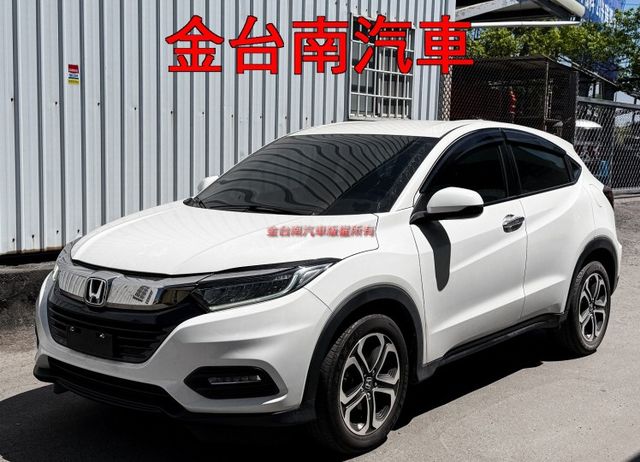 旗艦S版【全車原鈑件】僅跑【三萬】里程擔保／觸控螢幕／換檔撥片／定速／導航／倒車顯影／免鑰匙系統／恆溫空調／LED頭尾燈  第1張相片