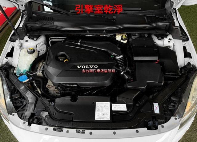 14年式／里程擔保【全車原鈑件】盲點偵測／自動停車／煞停輔助／定速／記憶椅／倒車顯影／恆溫空調／ISOFIX／光感應頭燈  第17張相片