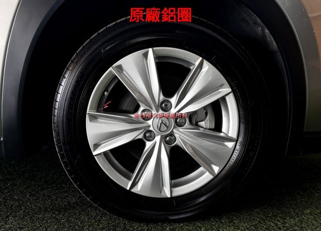 21年式／20年10月出廠／僅跑【四萬】里程擔保【全車原鈑件】ACC跟車／車道偏移／盲點／雙加熱椅／雙區恆溫／LED頭燈  第6張相片