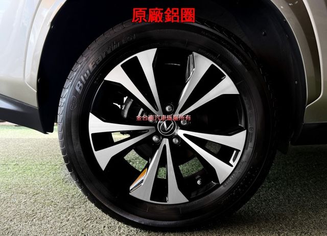 NX200／僅跑【八萬】里程擔保【全車原鈑件】【原廠保養】雙加熱座椅／ACC／車道偏移／煞停輔助／盲點／快撥／免鑰匙系統  第7張相片