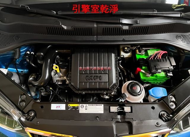 18年式／17年11月出廠【全車原鈑件】【原廠保養】僅跑【八萬】里程擔保【四輪米其林輪胎9成新】音響快控／ISOFIX  第18張相片