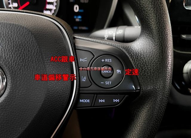 【全車原鈑件】僅跑【五萬】里程擔保／ACC跟車／車道偏移輔助／預警式防護系統／藍牙／恆溫空調／光感應頭燈／自動遠光燈  第13張相片