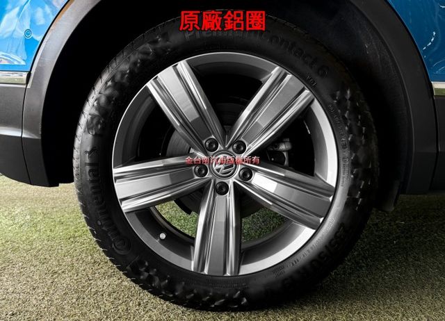 2.0／330TSI／4WD【全車原鈑件】跑少里程擔保／數位儀表／ACC／快撥／電動尾門／自動停車／DYNAUDIO音響  第8張相片